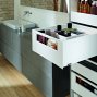 Внутренний ящик LEGRABOX pure TIP-ON BLUMOTION (высота C 177, глубина 350 мм, до 20 кг), белый шелк